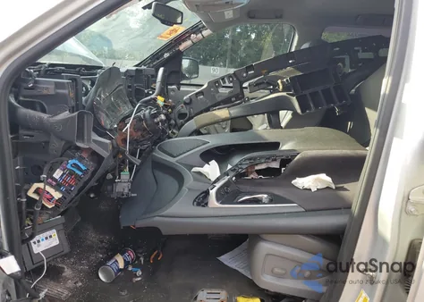 2015 GMC Sierra K1500 Slt z USA, uszkodzony, nr VIN 3GTU2VEC7FG185258